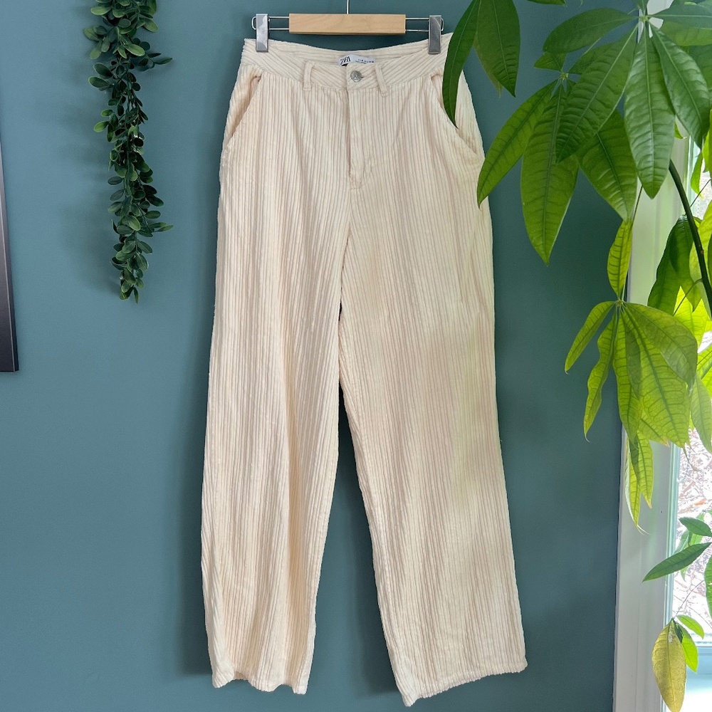Zara Women's Wide Leg Pants in Cream